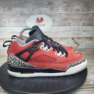 Jordan Spizike Low Trainers Kid s Size 4.5 Red Comfort Walking Running Shoes